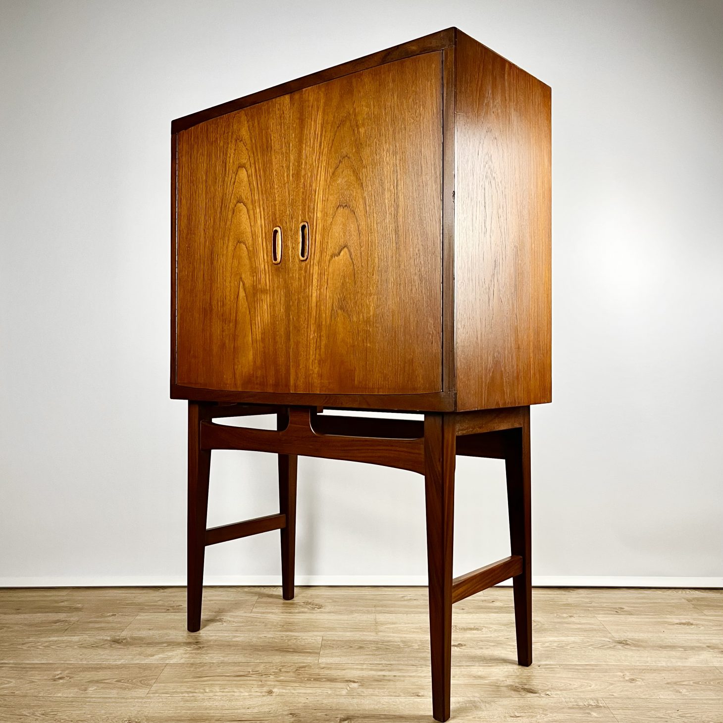 Elegant Teak Cocktail / Drinks Cabinet, Torbjørn Afdal 1960s