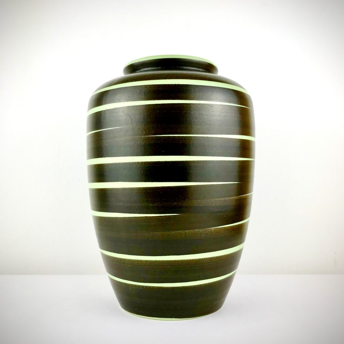 Edgy Ilkra Keramik West German Vase