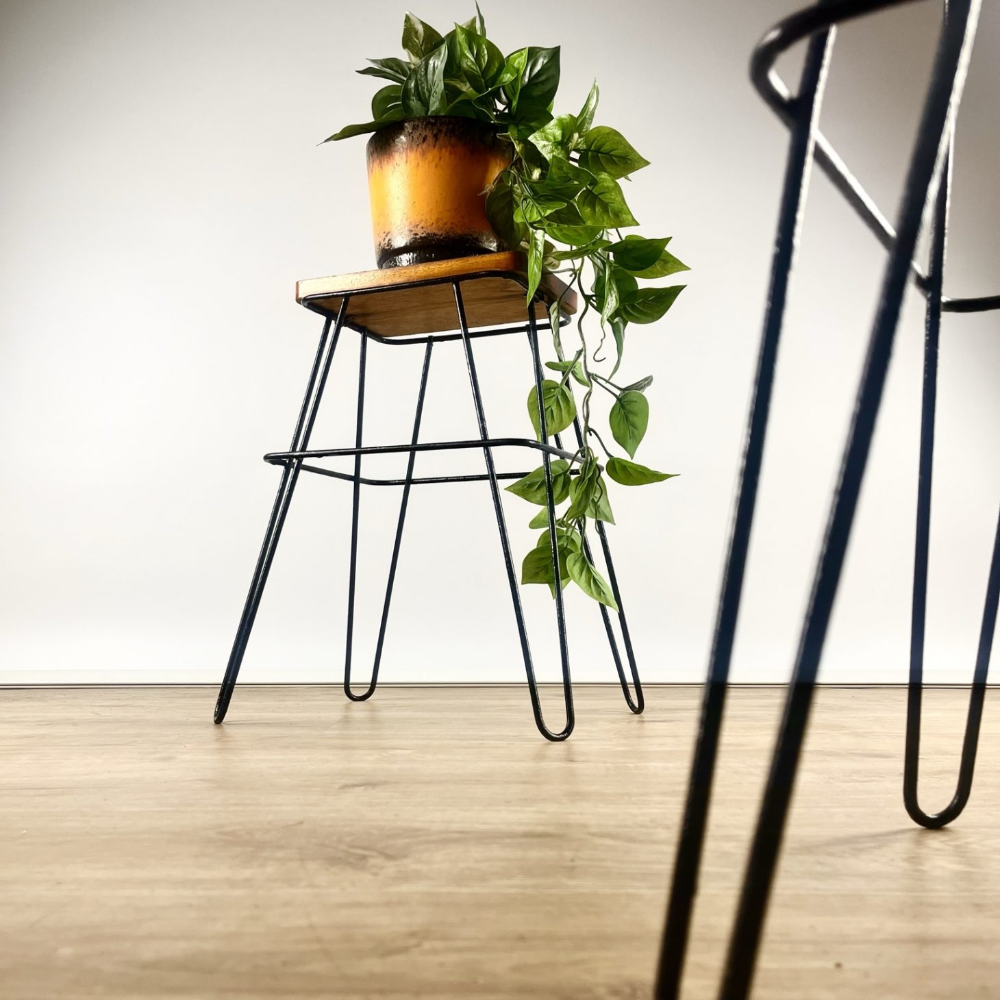 Super Sculptural Pair of 1950s ‘Hairpin’ Stools